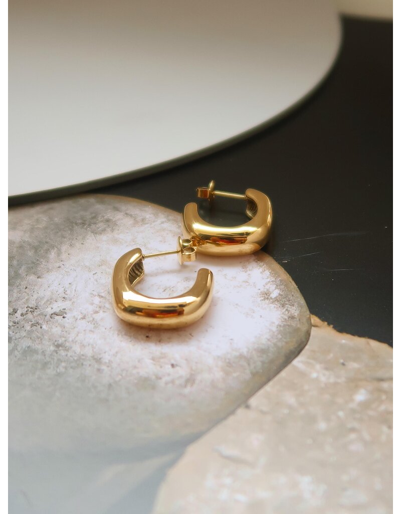 Flanerie Demi 18K Gold Non-Tarnish Hoop Earring