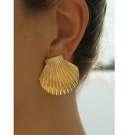 Flanerie Cèpe 18K Gold Non-Tarnish Shell Studs