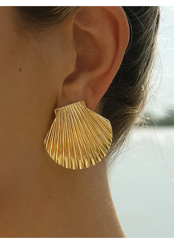 Flanerie Cèpe 18K Gold Non-Tarnish Shell Studs