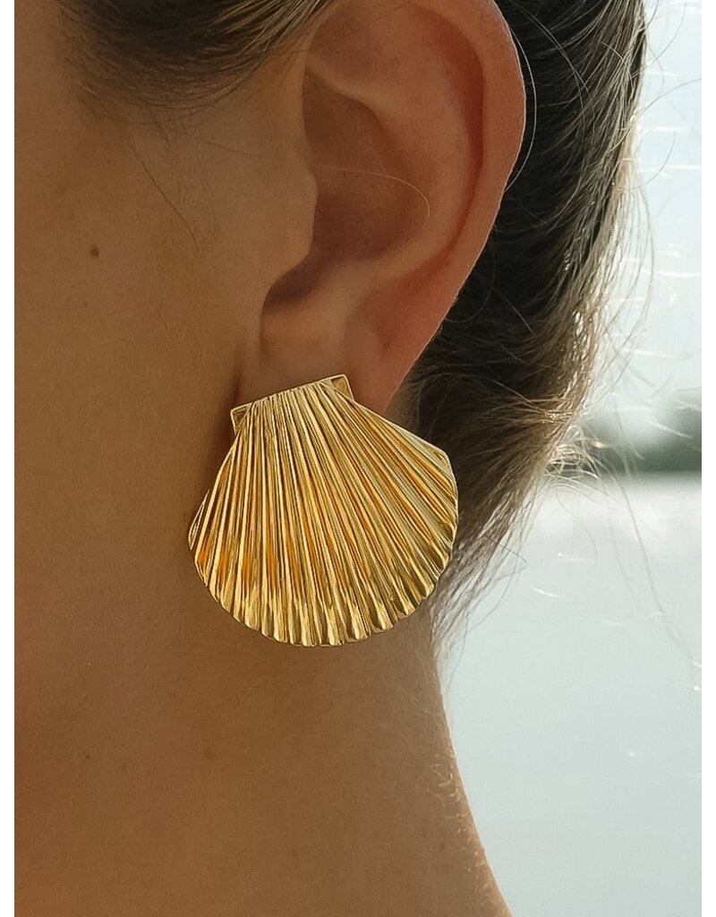 Flanerie Cèpe 18K Gold Non-Tarnish Shell Studs