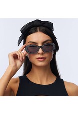 Lele Sadoughi Jet Oceanside Pearl Oval Sunglasses