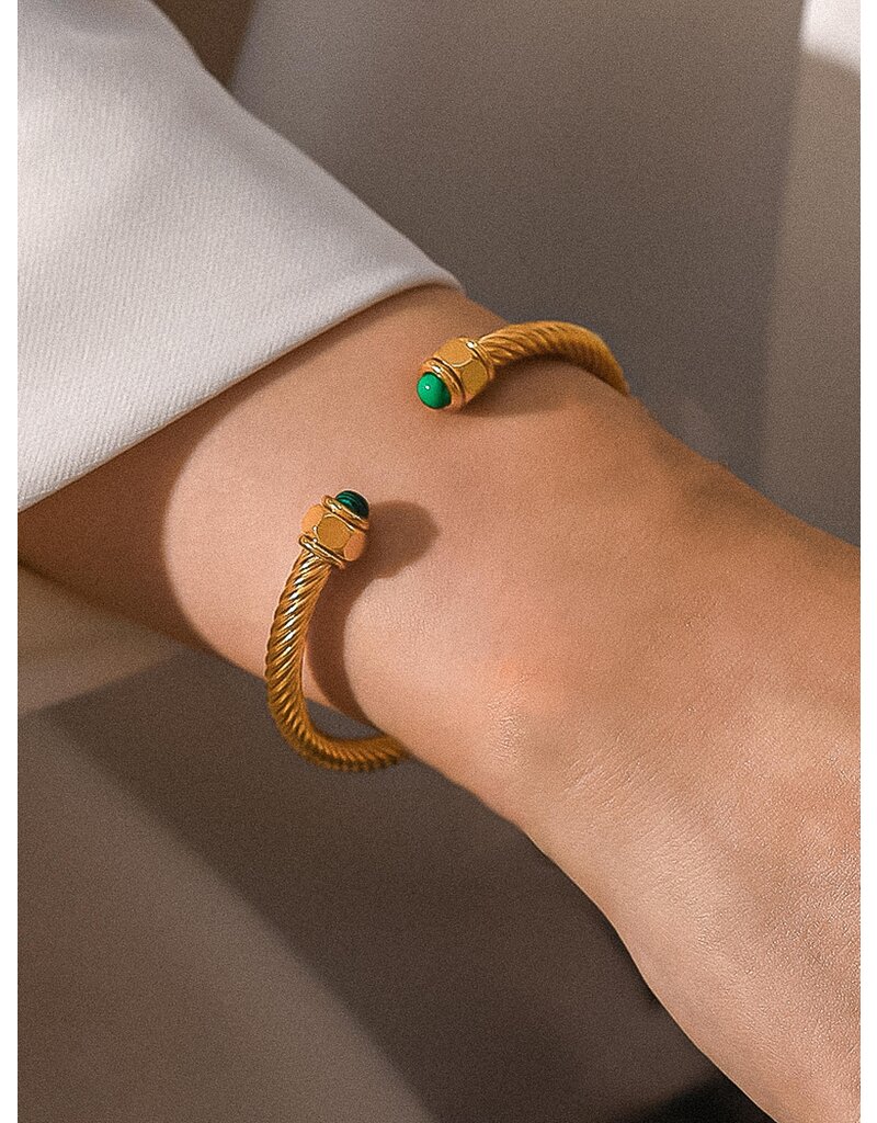 Flanerie Vail 18K Gold Non-Tarnish Stone Braided Bangle