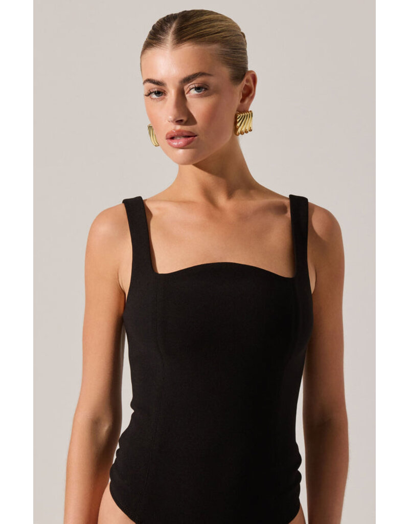 ASTR Kendal Curved Neck Bodysuit
