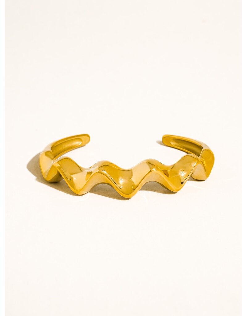 Flanerie Zauris 18K Gold Non-Tarnish Wave Cuff Bracelet