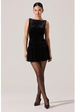 ASTR Jinnie Velvet Boat Neck Top