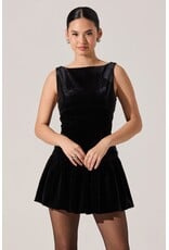 ASTR Jinnie Velvet Boat Neck Top