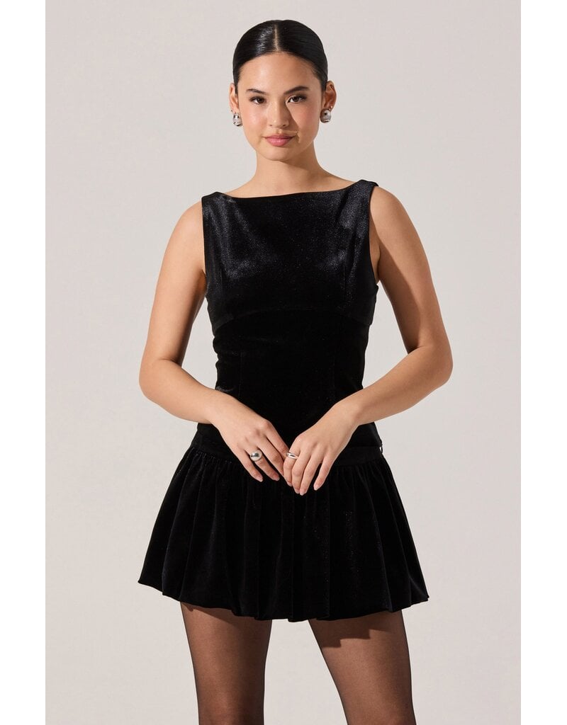 ASTR Jinnie Velvet Boat Neck Top