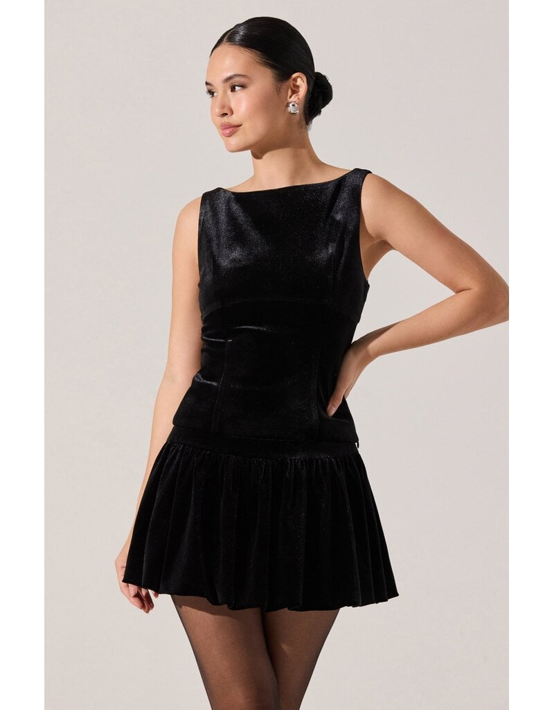 ASTR Jinnie Velvet Boat Neck Top