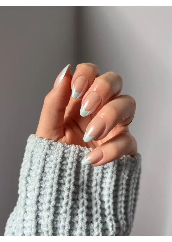 Glamnetic Blueberry Icing Press-On Nails