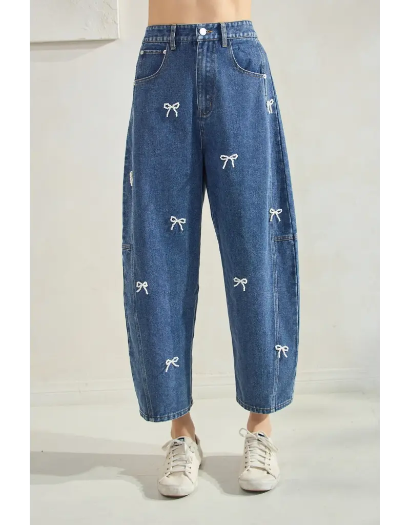 Oddi Pearl Bow Mom Jean