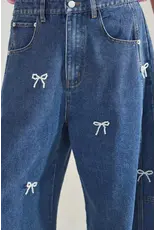 Oddi Pearl Bow Mom Jean