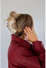 Kaxi Oversized Petal Arch Hair Claw