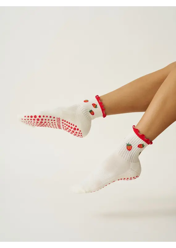 Effortless Club Strawberry Ruffle Grippy Socks