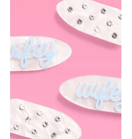 xo, Fetti Wifey Beauty Clips