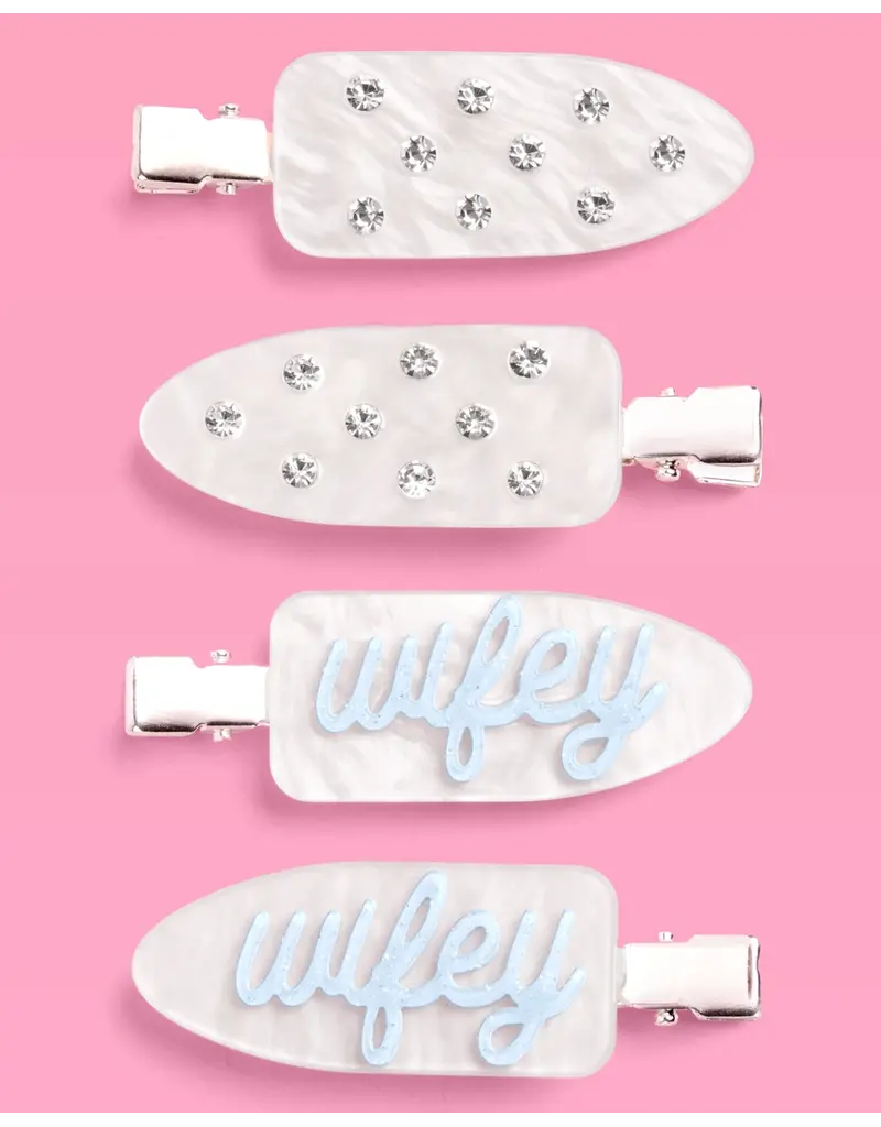 xo, Fetti Wifey Beauty Clips