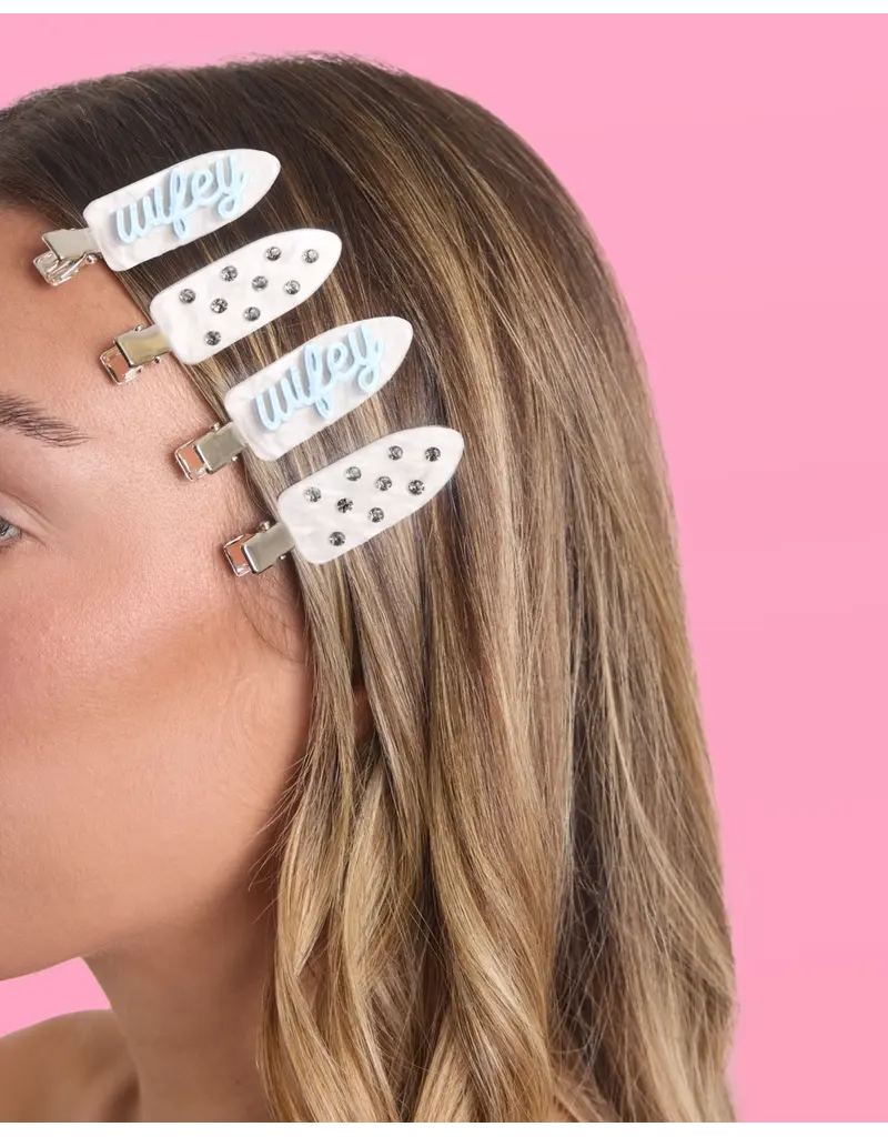 xo, Fetti Wifey Beauty Clips