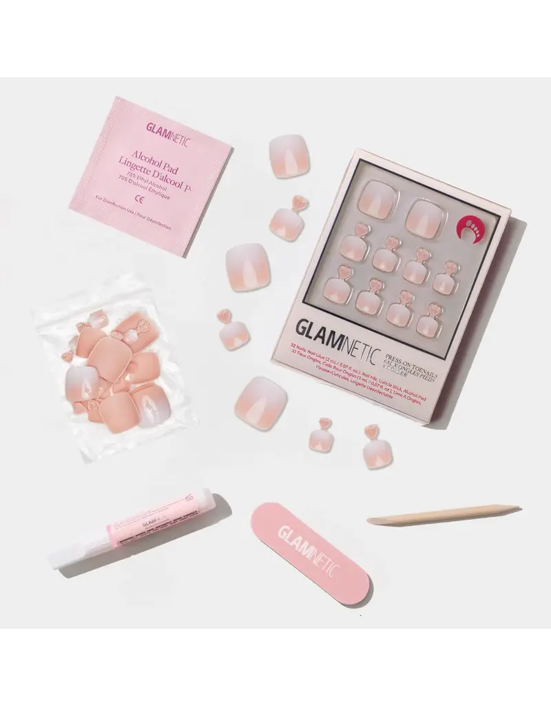 Glamnetic Creamer Press-On Pedicure