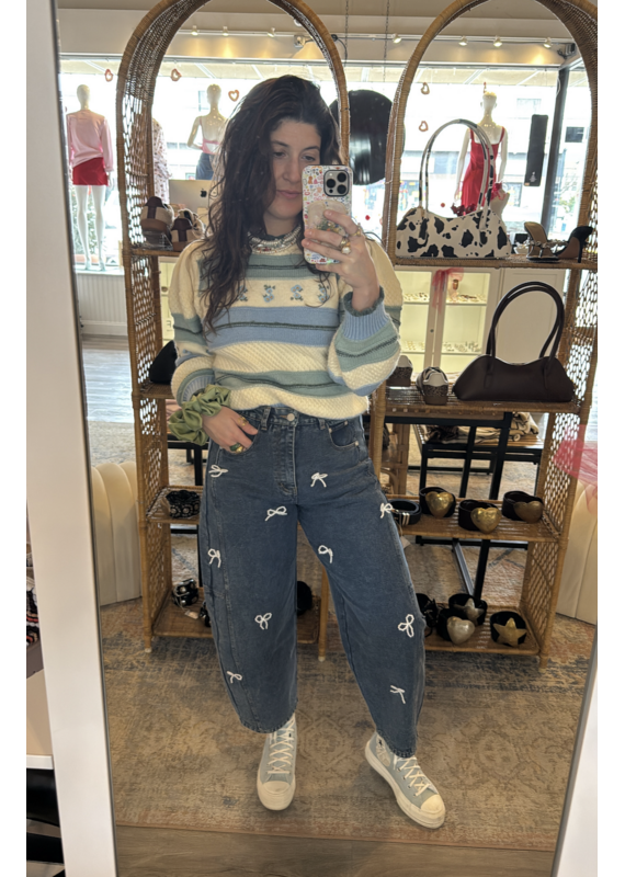 Oddi Pearl Bow Mom Jean
