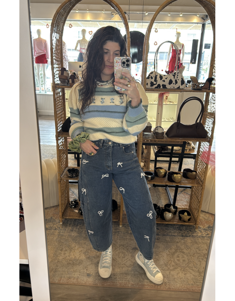 Oddi Pearl Bow Mom Jean