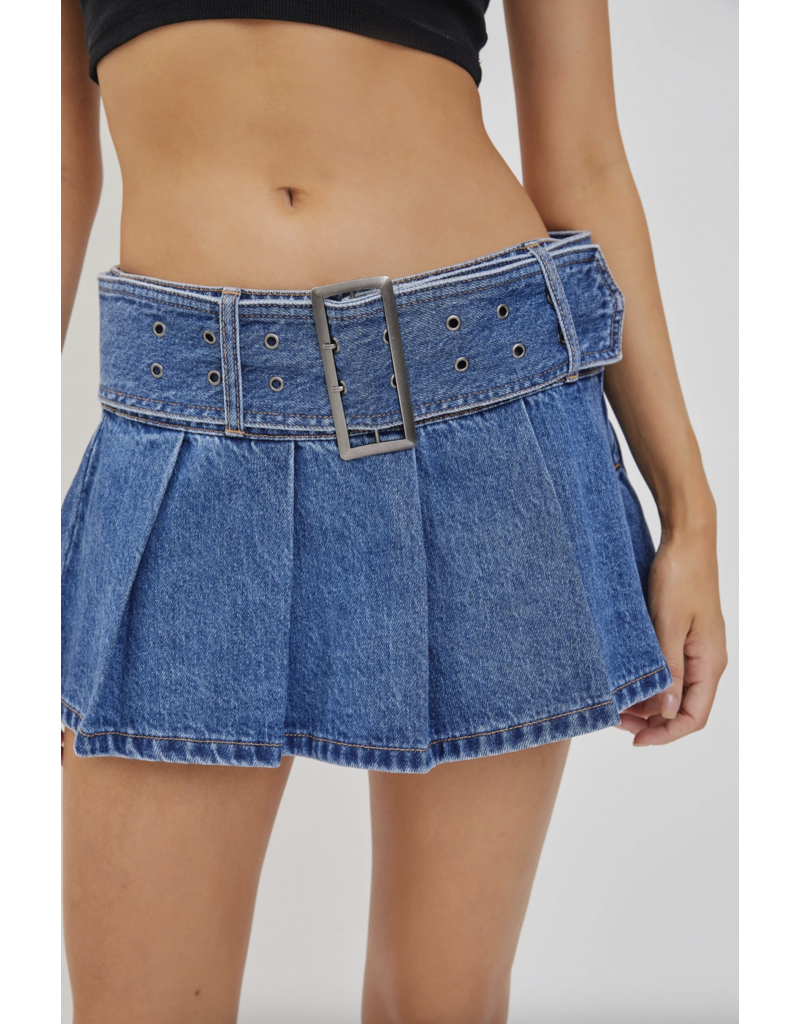 Cello Jeans Low-Waisted Pleated Mini Skirt with Denim Belt