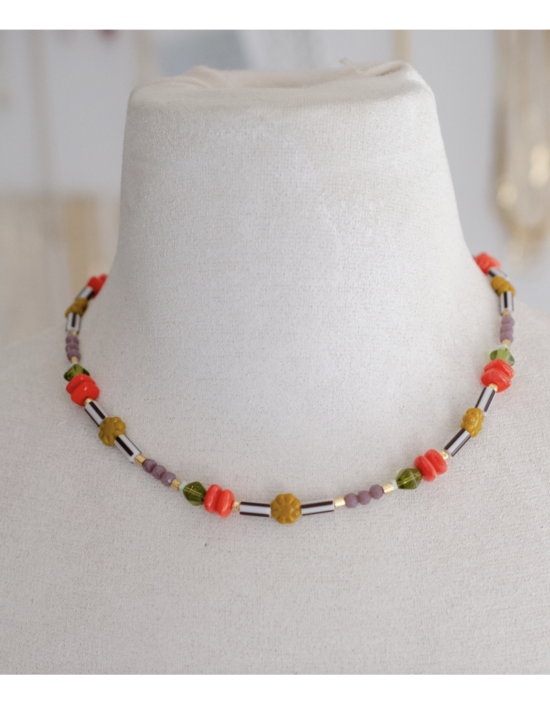 Jill Makes Nixie Beaded Necklace