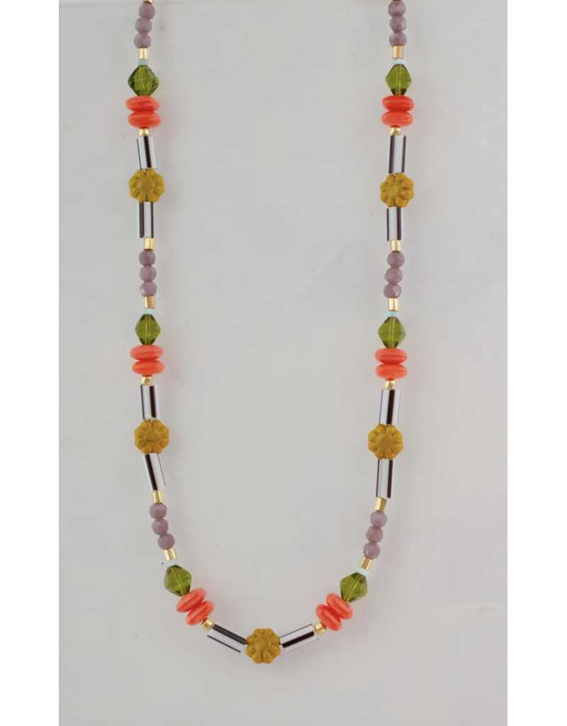 Jill Makes Nixie Beaded Necklace