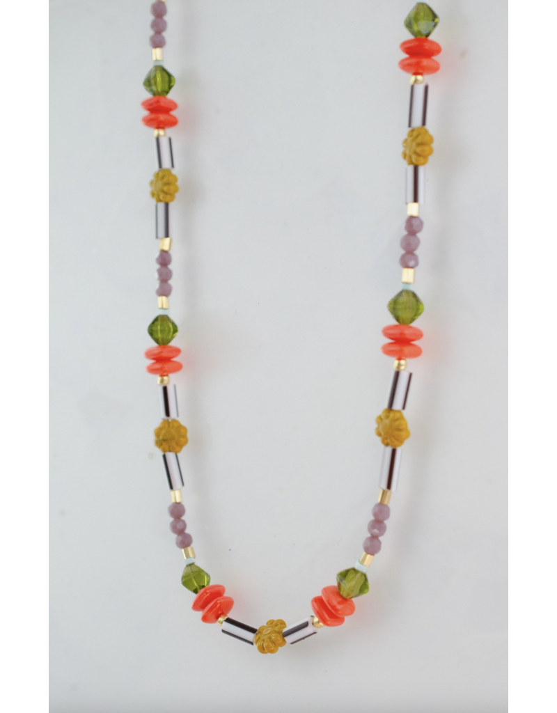 Jill Makes Nixie Beaded Necklace