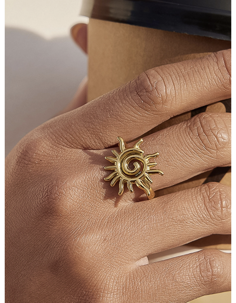Flanerie Starwyn 18K Gold Non-Tarnish Sun Ring