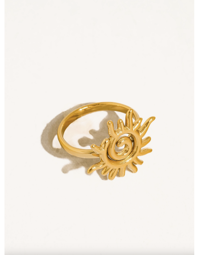 Flanerie Starwyn 18K Gold Non-Tarnish Sun Ring