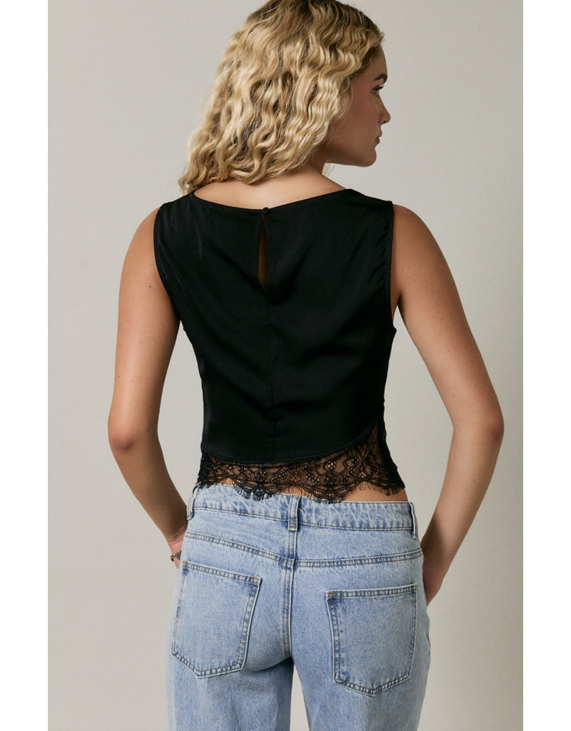 Le Lis Toni Lace Detail Top