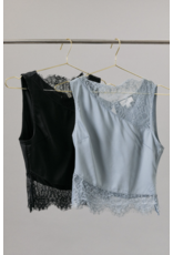 Le Lis Toni Lace Detail Top