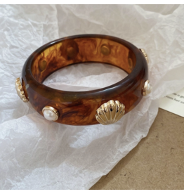 Seashell Acrylic Bangle Bracelet