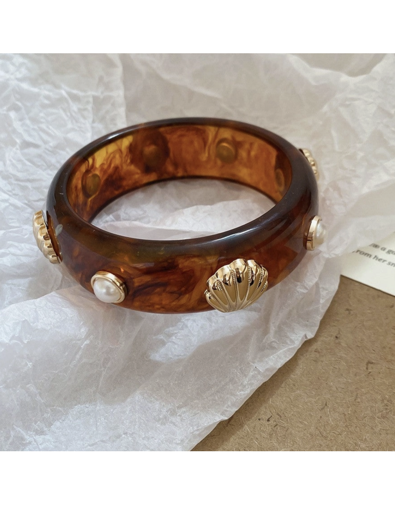 Seashell Acrylic Bangle Bracelet