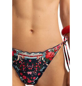 Agua Bendita Alegria Bikini Bottom
