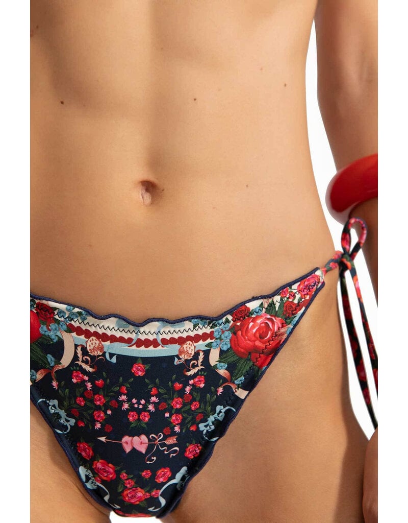 Agua Bendita Alegria Bikini Bottom