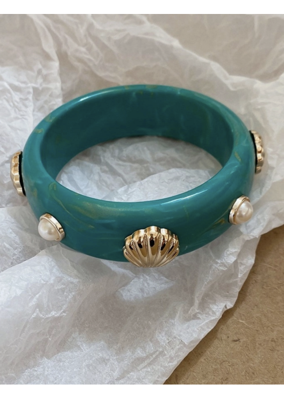 Seashell Acrylic Bangle Bracelet
