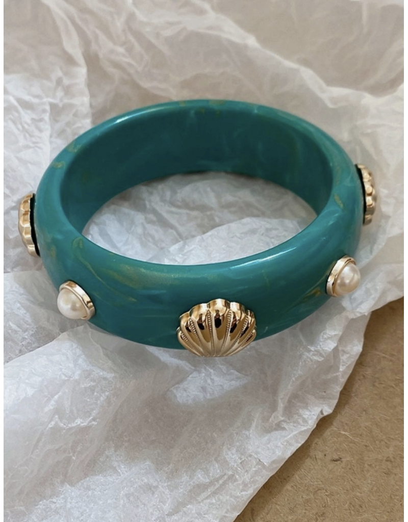 Seashell Acrylic Bangle Bracelet