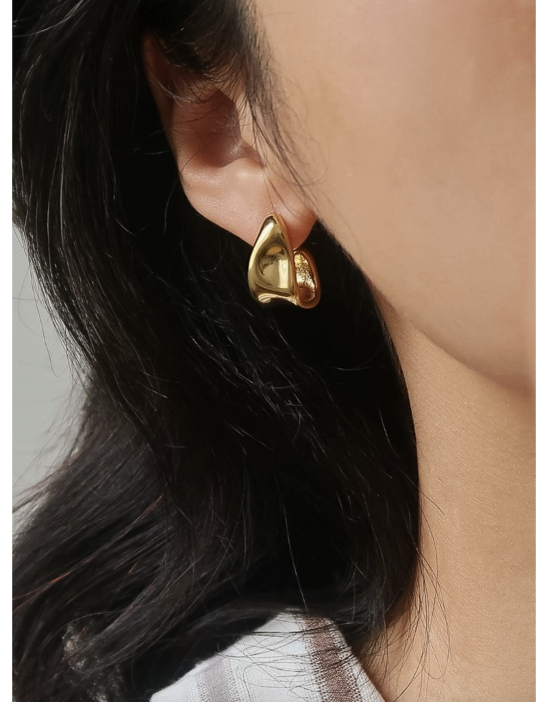 Flanerie Ninelle 18K Gold Non-Tarnish Sculpted Wave Earrings