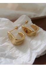 Flanerie Ninelle 18K Gold Non-Tarnish Sculpted Wave Earrings