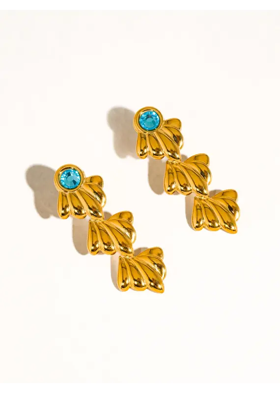 Flanerie Clay 18k Gold Non-Tarnish Shell Earring