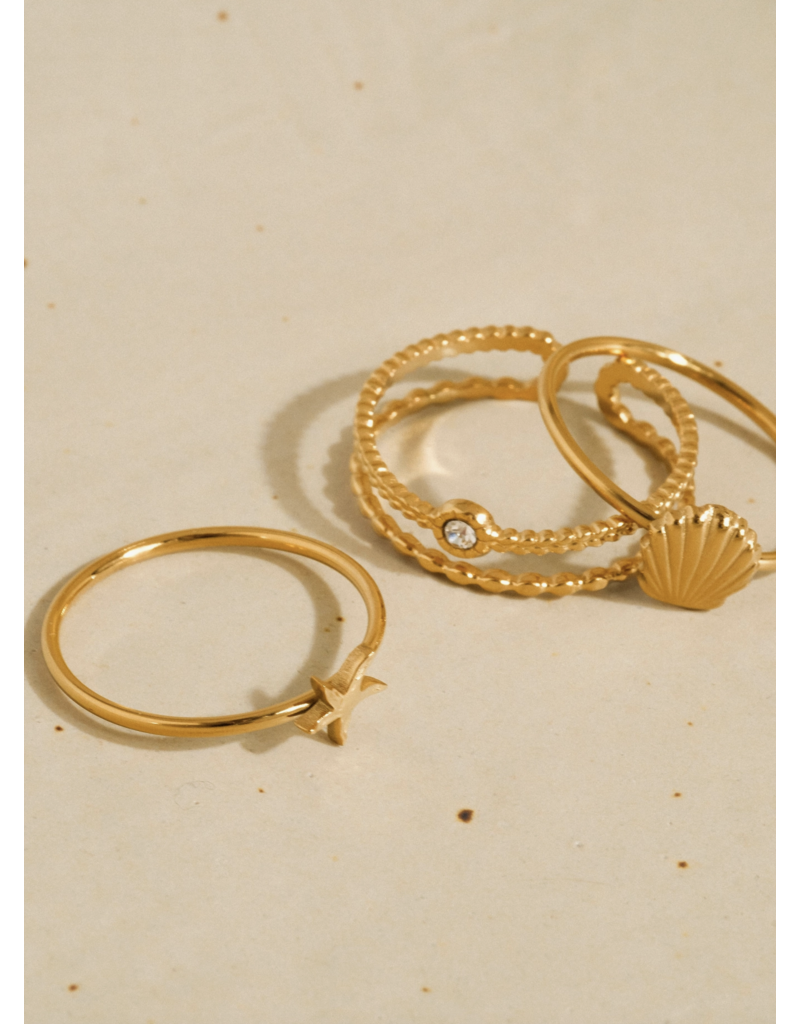 Flanerie Oslo 18K Gold Non-Tarnish Stackable Rings