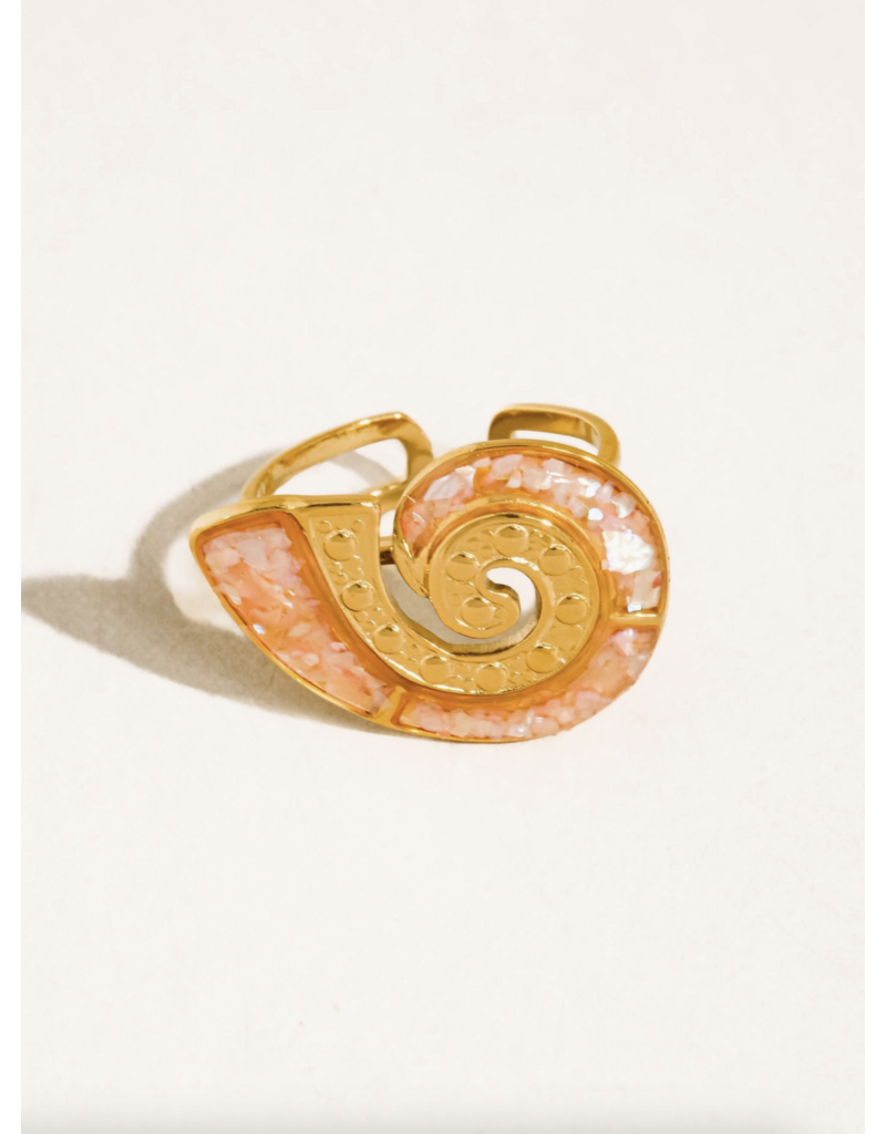 Flanerie Shellnee 18K Gold Non-Tarnish Shell Ring