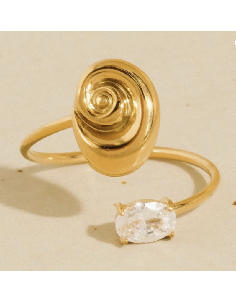 Flanerie Solenya 18K Gold Non-Tarnish Ring