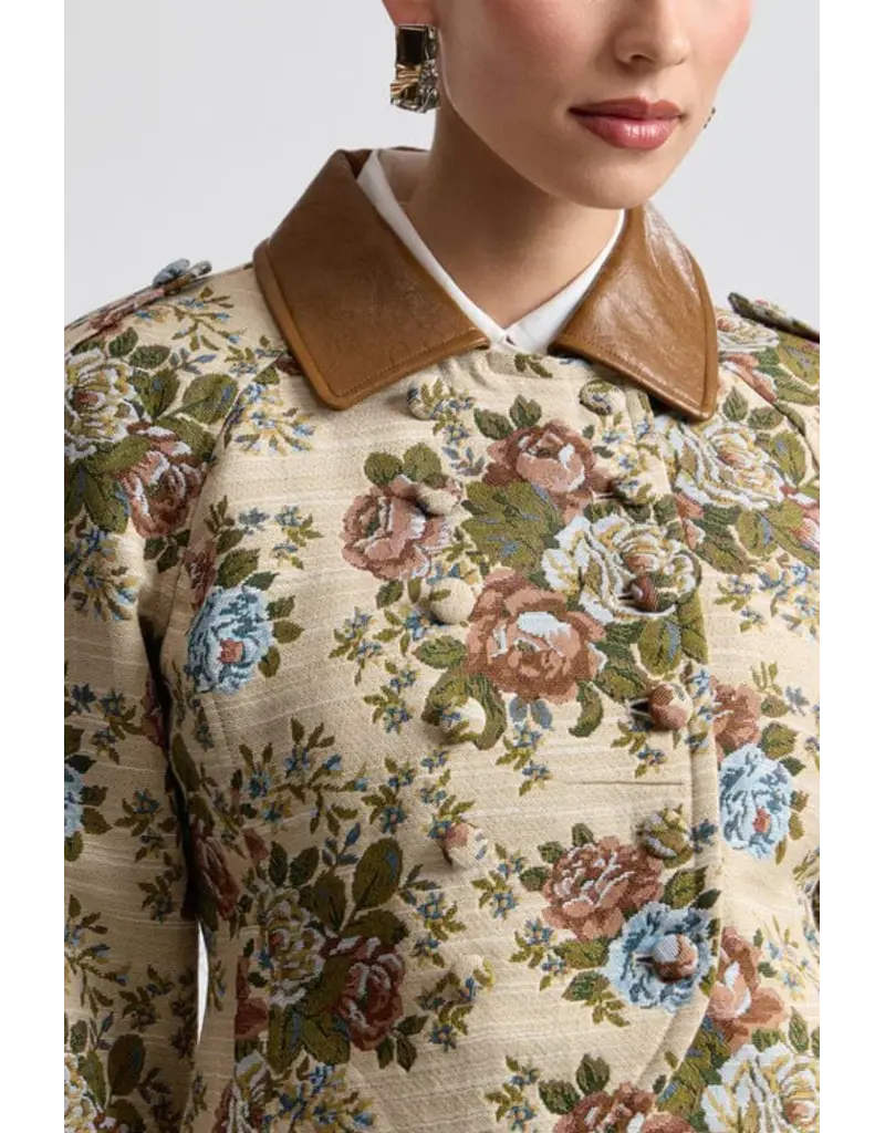 Avec Les Filles Floral Brocade Fitted Blazer with Lace Trim Sleeves