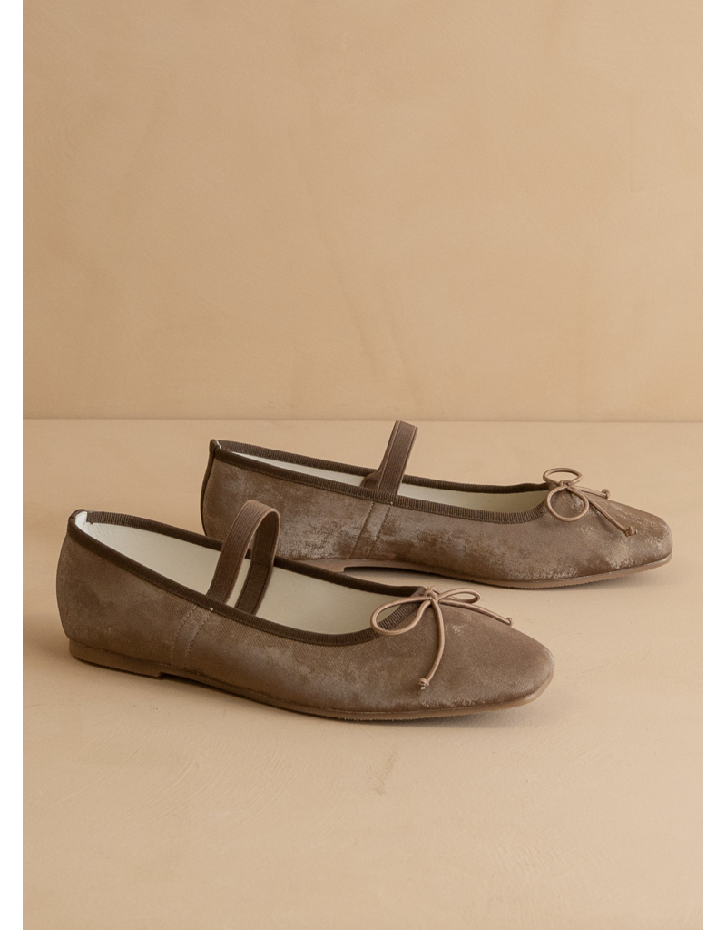 The London Ballet Pointe Flat