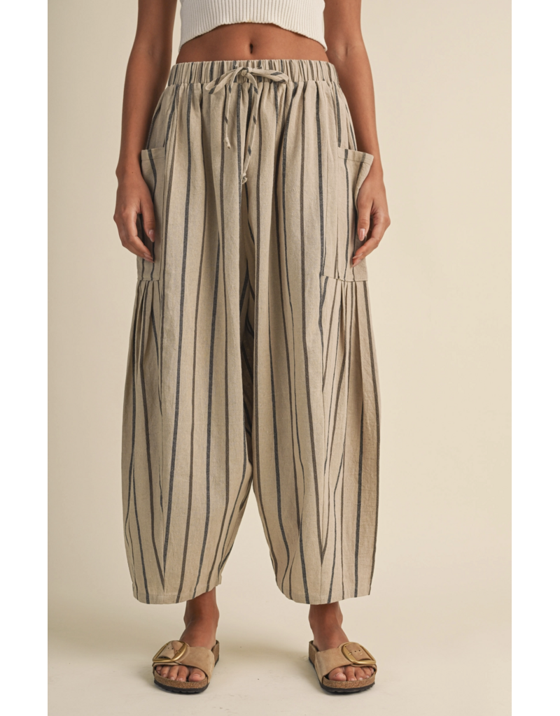 Cali Relaxed Fit Cropped Pant
