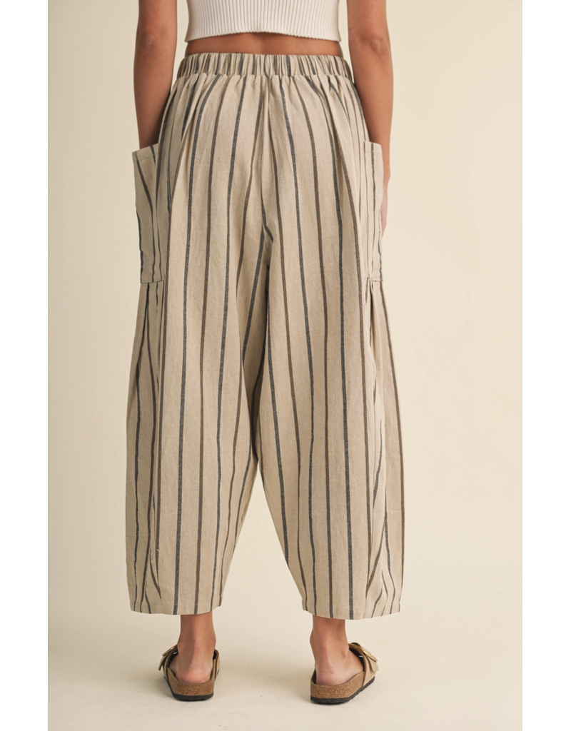 Cali Relaxed Fit Cropped Pant