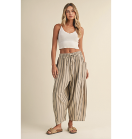 Cali Relaxed Fit Cropped Pant