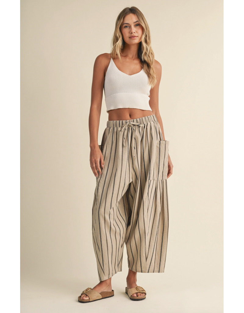 Cali Relaxed Fit Cropped Pant