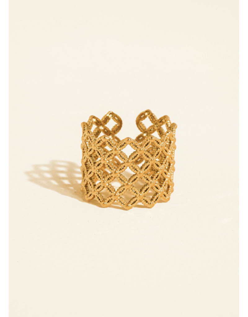 Flanerie Alizée 18K Gold Non-Tarnish Ring